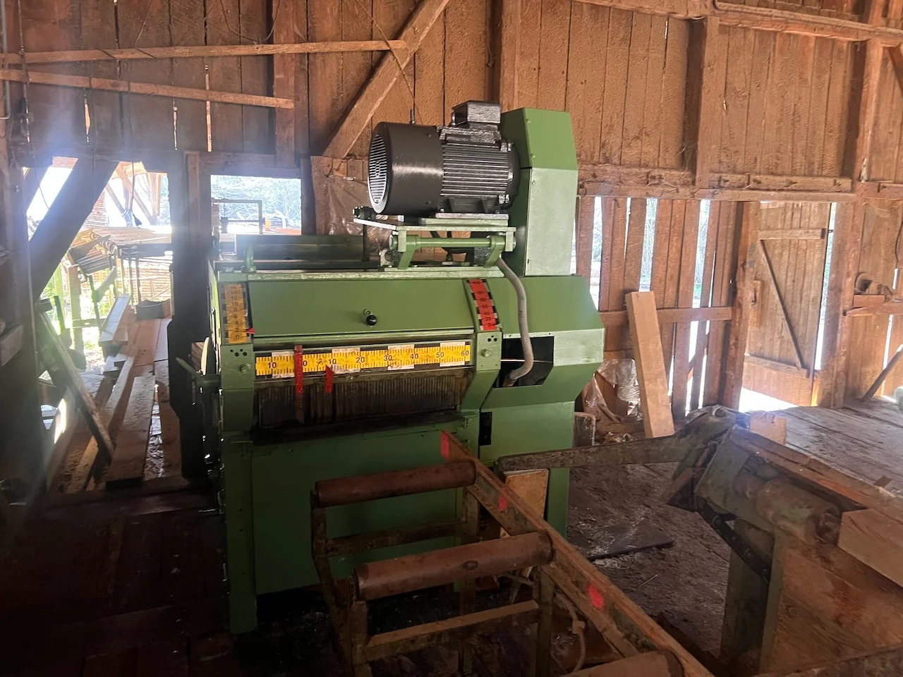 Trimming and resawing saw - Image 4